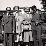 1950-Papa,-Mama,-Tante-Gre-and-xx